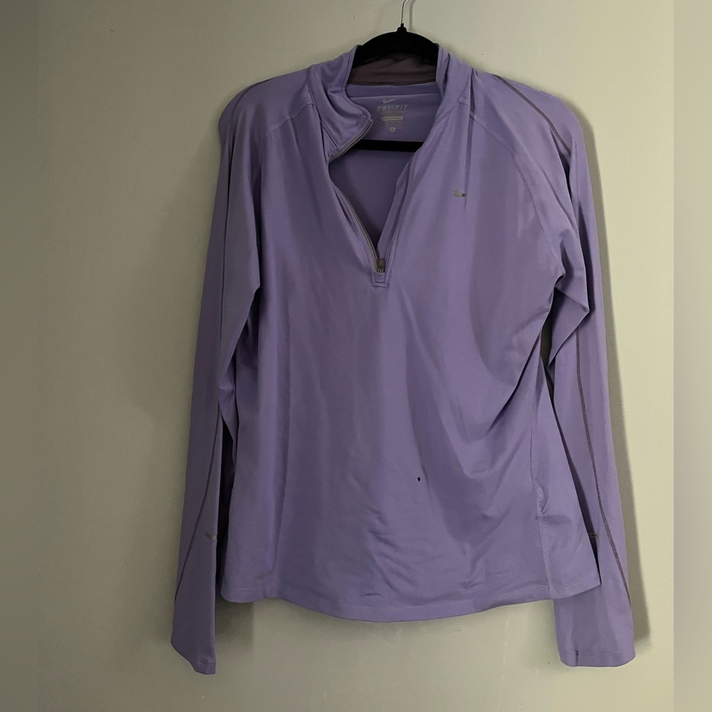 Nike Dri-Fit Running Long Sleeve 1/2 ZipTop in purple size large